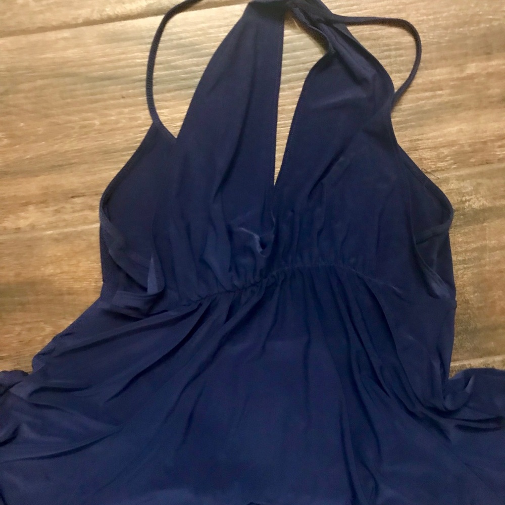 Pretty Express top! - Picture 7 of 7